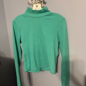 American Eagle Women's Kelly Green ribbed Turtleneck Long-Sleeve crop Top